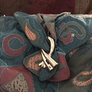 Vintage 80’s NAS frog skin purse shoulder